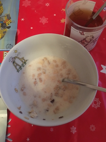 wmdedgt-05-12-16-muesli-tee