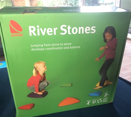 Garten-Spielplatz-Rivre-Stones