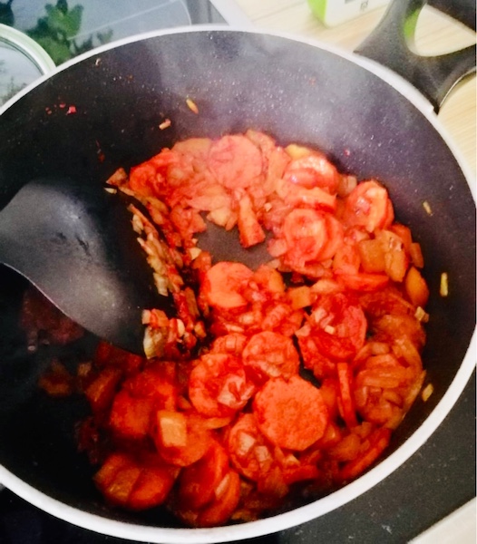 moehren knoblauch anroesten tomatensuppe