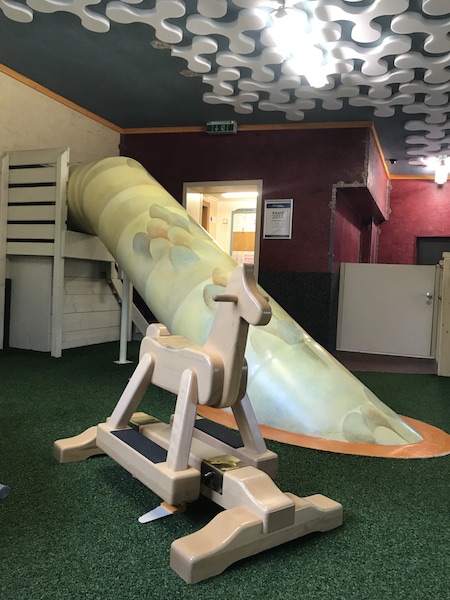 feldberger hof Kinderbetreuung Rutsche